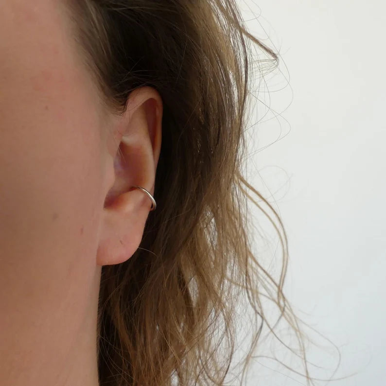 fake piercing oorbellen handgemaakt van zilver voor midden in het oor